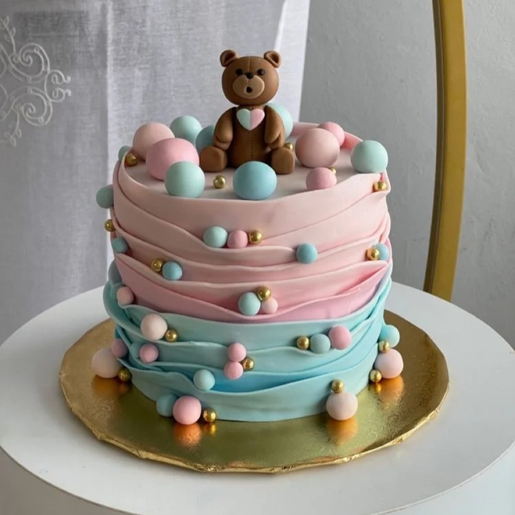 Fondant Cake 